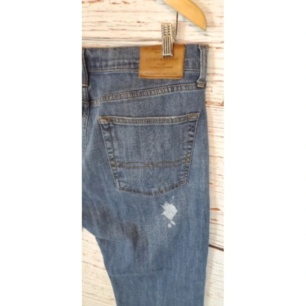 Lucky Brand 221 Straight Leg Jeans Men's Size 34/30‎ Blue Medium Wash